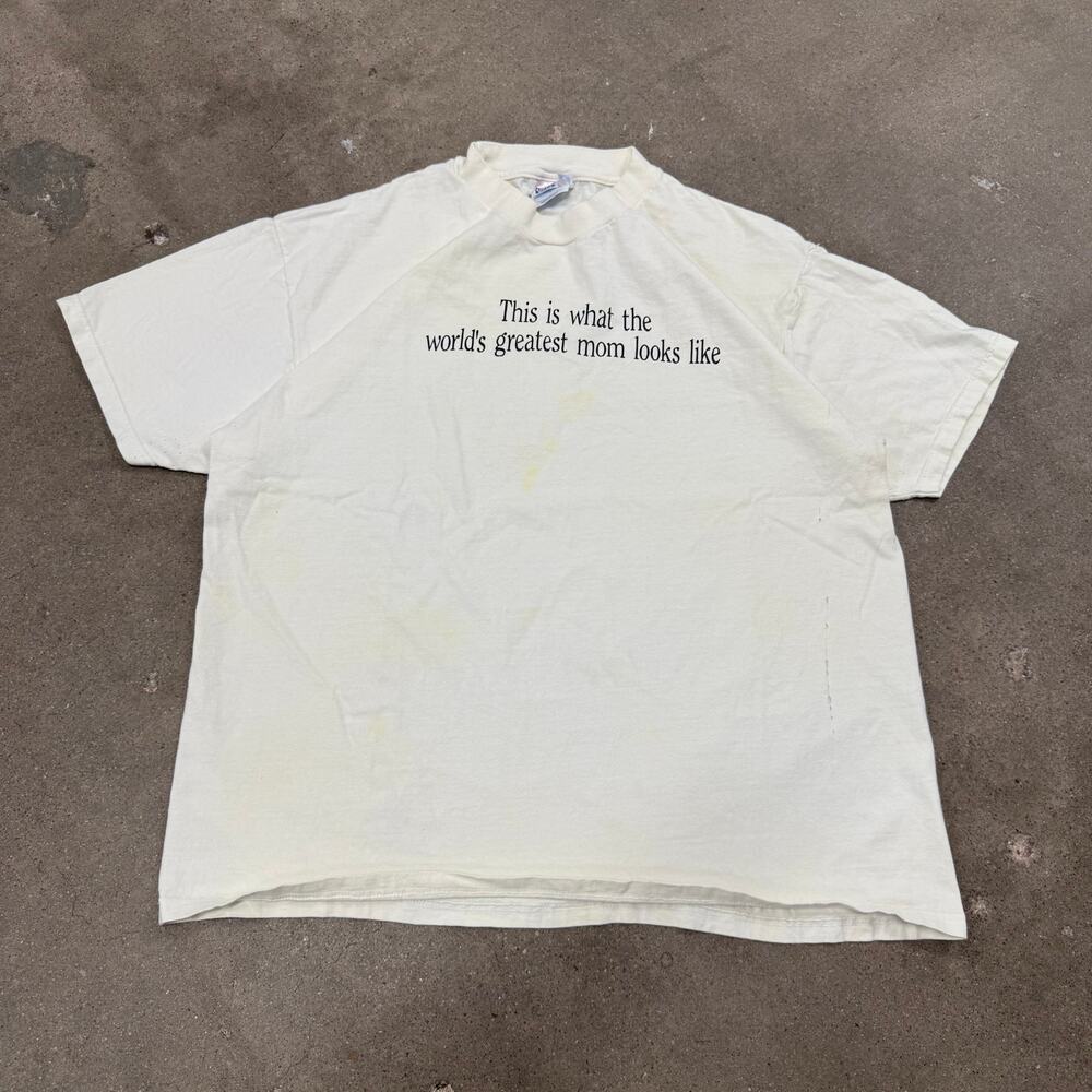 This is What The Greatest Mom Looks Like Funny Word T Shirt XL White